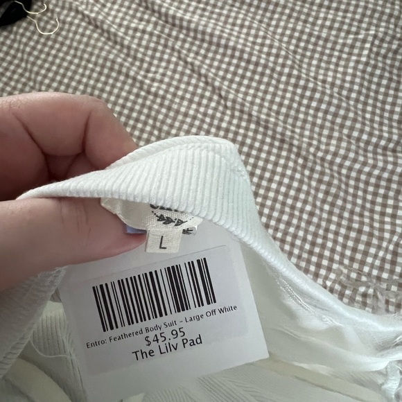 Entro White Feather Bodysuit - Picture 4 of 4